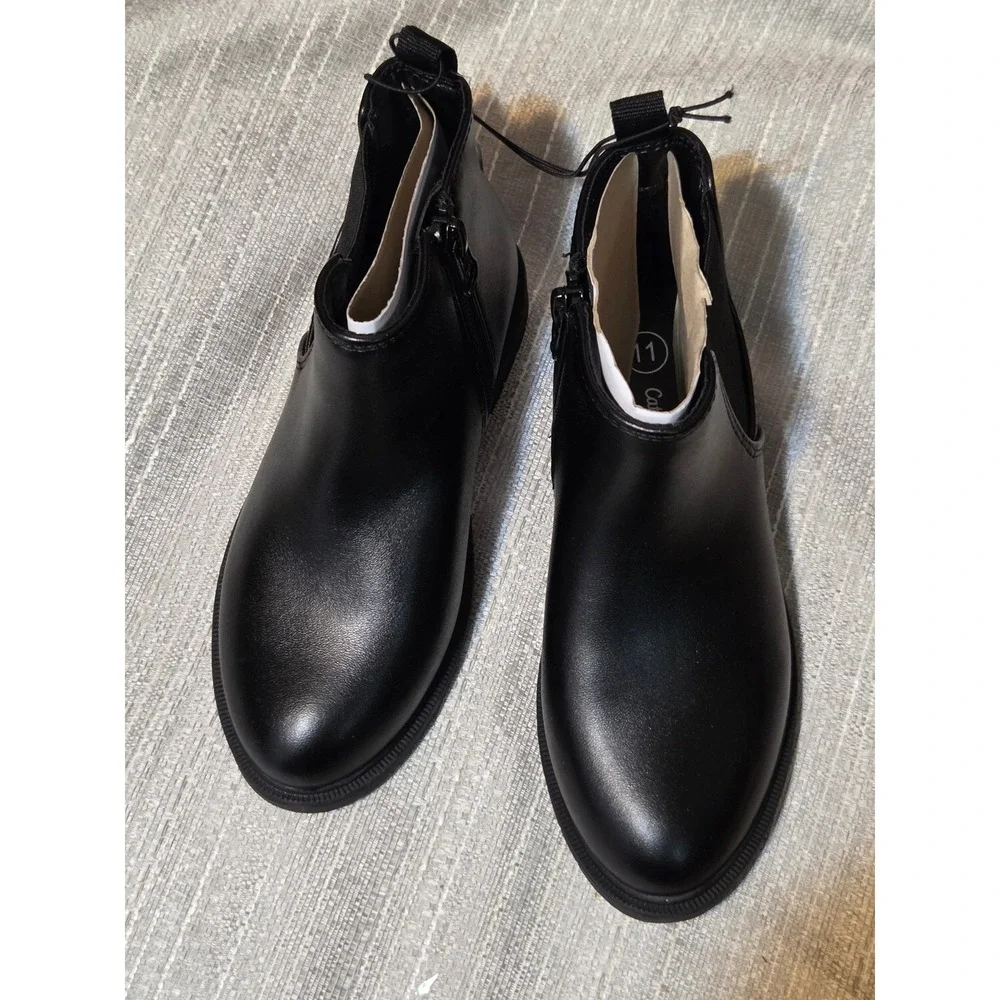 Cat & Jack Kids Black Chelsea Boots Side Zip Faux Leather Ankle Boots Size 11